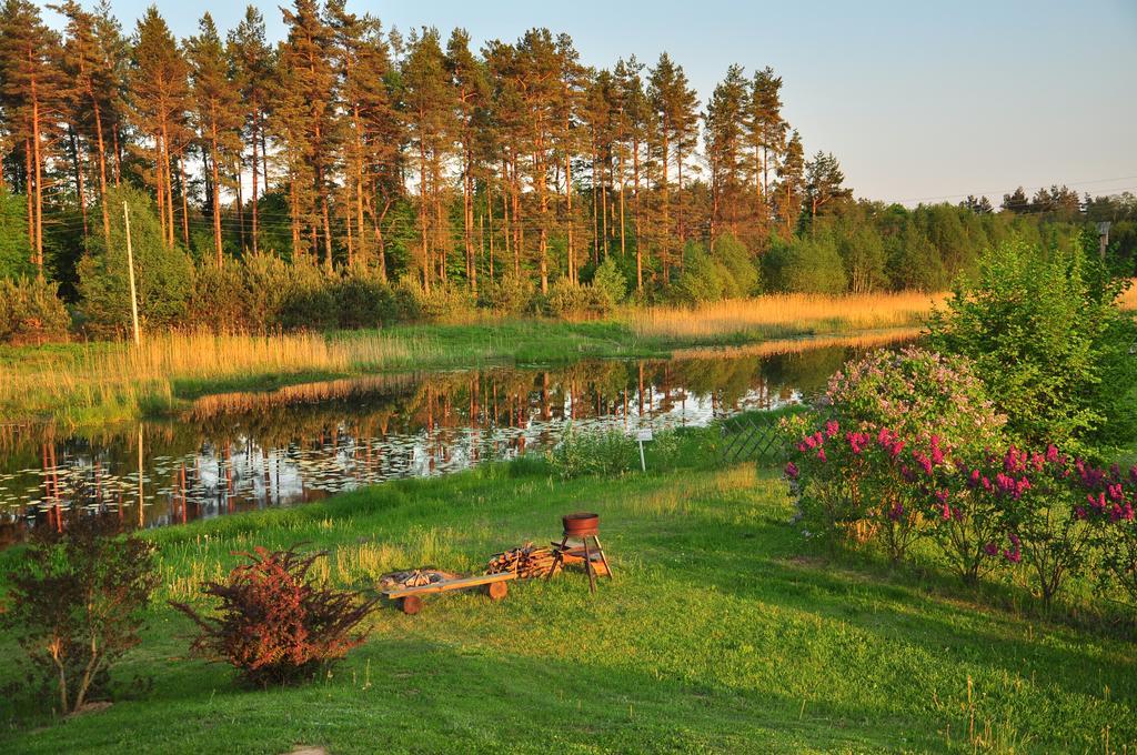 Guesthouse Leiputrija Ādaži Kültér fotó